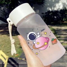 宇航員網(wǎng)紅隨手ins磨砂塑料杯潮流時尚杯子簡約水杯500ml